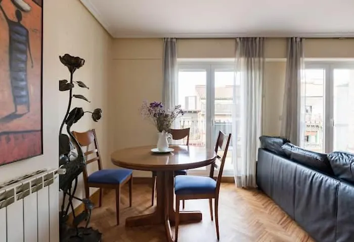 Luminoso ático En San-sebastián